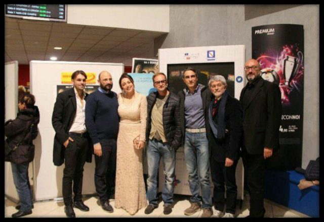 La prima di “Felicissime Condoglianze” ha fatto il tutto esaurito in due spettacoli.